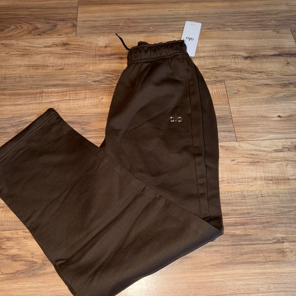 Accolade Straight Leg Sweatpants